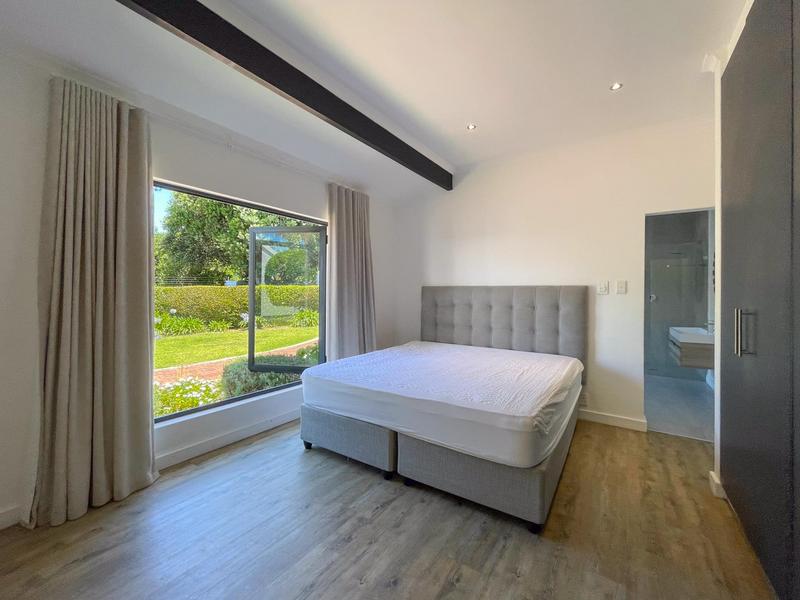 To Let 6 Bedroom Property for Rent in Constantia Western Cape